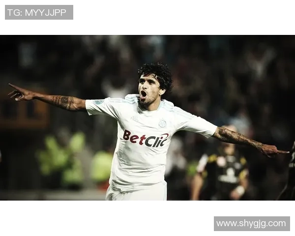 足球巨星背后的力量：探寻母亲如何塑造未来足球天才的故事