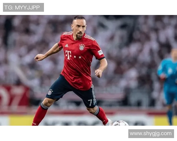 不同足球球星独特训练方法揭秘助你全面提升球技